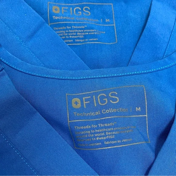 Figs Ladies Bundle Of 2 Scrub Sets Blue Size Medium * flawed pant* - Picture 12 of 15